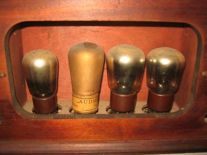 Audiola 4 lamper Radiomodtager..tubes
