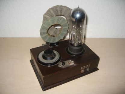 1944