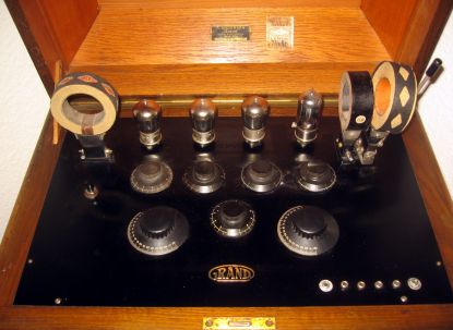 Grand 4 Lamper Pultmodtager.